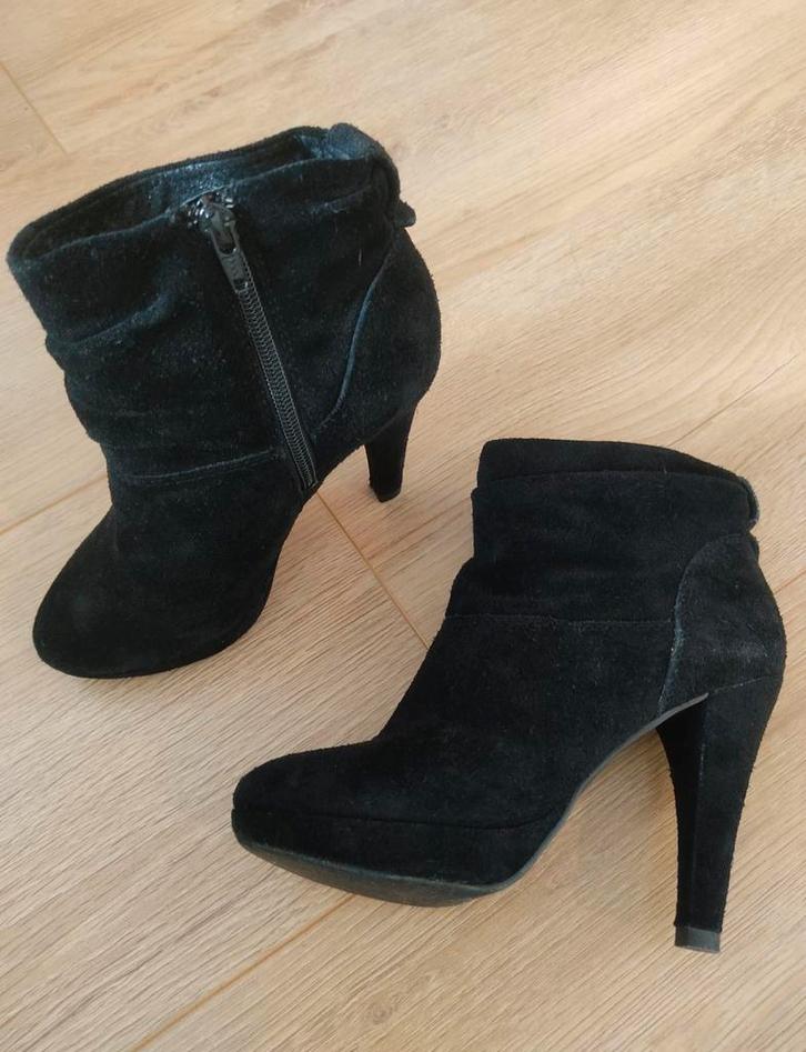 Invito - Zwart leren suède enkellaarsjes - mt 36, Kleding | Dames, Schoenen, Gedragen, Schoenen met hoge hakken, Zwart, Verzenden