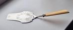 Antieke gegraveerde taartschep met benen handvat ca. 1910, Antiek en Kunst, Antiek | Bestek, Ophalen of Verzenden