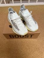 Yeezy Boost 350 maat 41 1/3, Wit, Nieuw, Ophalen of Verzenden, Sneakers of Gympen