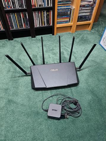 Professionele Asus AC3200 Tri-band Gigabit router beschikbaar voor biedingen