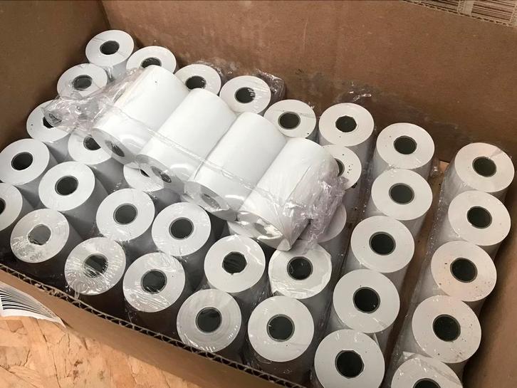 84 kassarollen 57 mm, Diversen, Papierwaren, Zo goed als nieuw, Ophalen of Verzenden