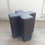 Polspotten bijzettafel / kruk - grijs, Ophalen of Verzenden, Zo goed als nieuw, Overige materialen