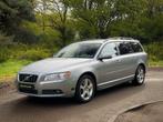 Volvo V70 2.5T Momentum | Youngtimer, Te koop, Zilver of Grijs, 5 stoelen, Benzine