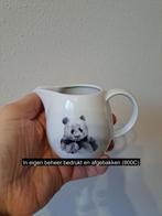 Melkkan met Pandabeer, porselein 11x7.5x8cm, Nieuw, Ophalen of Verzenden, Overige stijlen, Kop(pen) en/of Schotel(s)