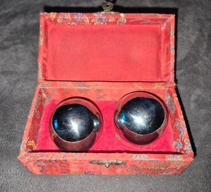 Chinese Baoding Ballen in Doos, Antiek en Kunst, Antiek | Overige Antiek, Ophalen of Verzenden