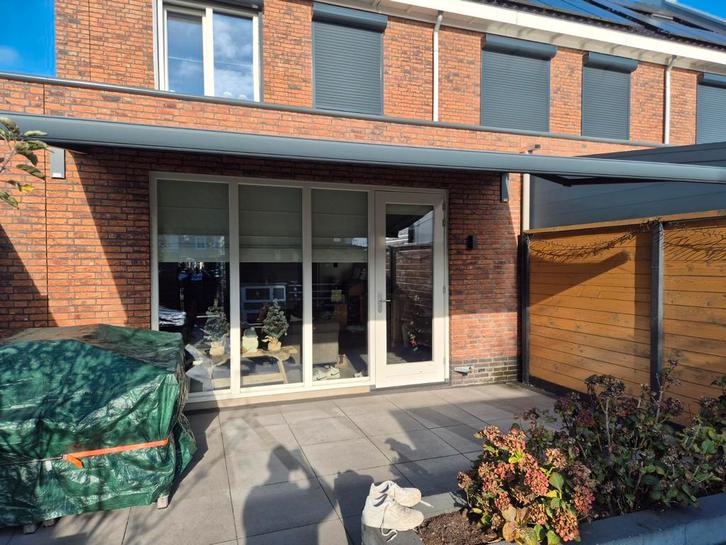 Mooi zonnescherm -5x3meter - Antraciet- Elektrische bediend, Tuin en Terras, Zonneschermen, Zo goed als nieuw, Knikarmscherm, 300 cm of meer