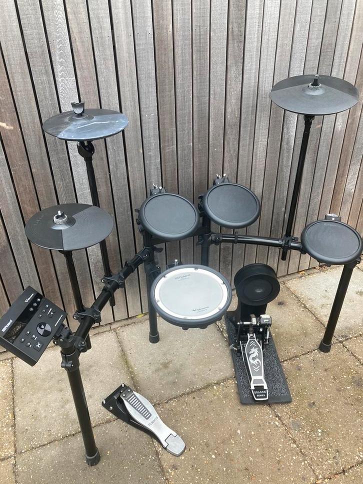 Roland TD-07 V-Drums + TD-17 Hardware + Noise Eater, Muziek en Instrumenten, Drumstellen en Slagwerk, Zo goed als nieuw, Roland