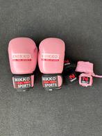 Nikko sports roze bokshandschoenen en bandage, Sport en Fitness, Ophalen of Verzenden, Gebruikt, Bokshandschoenen