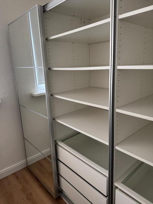 Kledingkast ikea Pax, Huis en Inrichting, Kasten | Kledingkasten, Zo goed als nieuw, 200 cm of meer, 200 cm of meer, 50 tot 75 cm