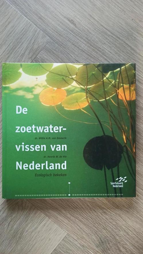 Willie A.M. van Emmerik - De zoetwatervissen van Nederland, Boeken, Dieren en Huisdieren, Zo goed als nieuw, Vissen, Ophalen of Verzenden