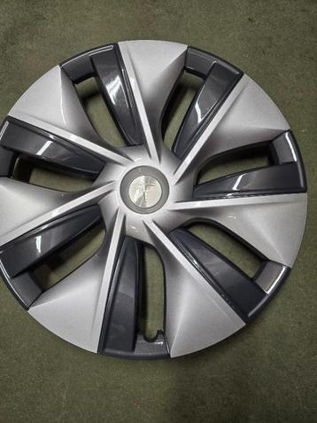 Tesla model Y wieldoppen (nieuw) beschikbaar voor biedingen