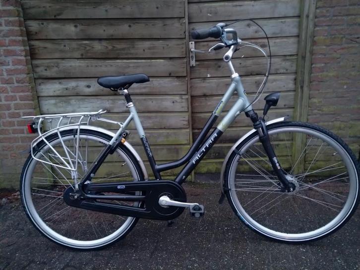 Nette Altra Damesfiets 28 inch 7 versnellingen Goedestaat!, Auto diversen, Fietsendragers, Zo goed als nieuw, Ophalen of Verzenden