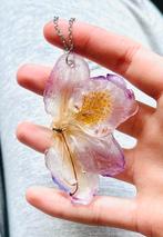 Resin bloem zilveren ketting met hanger, Verzenden, Zo goed als nieuw, Zilver, Overige materialen