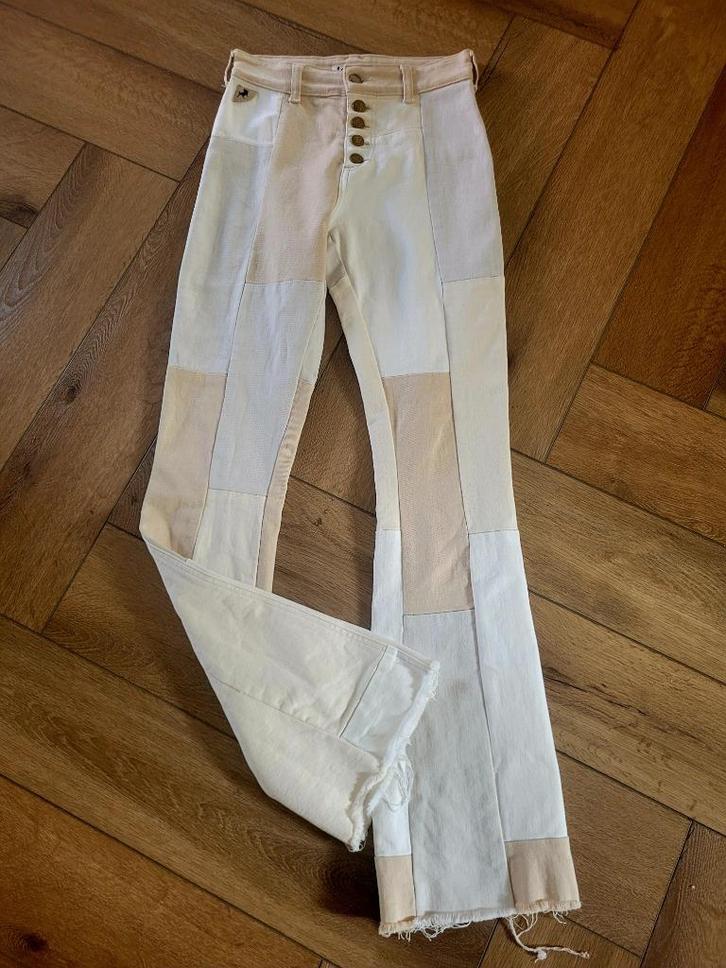 Geweldige leuke broek van Lois, maat 27 / 32, Kleding | Dames, Broeken en Pantalons, Zo goed als nieuw, Maat 34 (XS) of kleiner