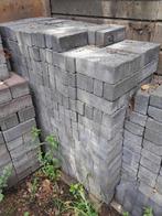 Gratis af te halen: klinkers (waalformaat) plus borderbanden, Tuin en Terras, Ophalen, Gebruikt, Klinkers, 10 m² of meer