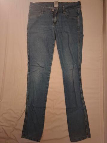 Low waist skinny jeans beschikbaar voor biedingen