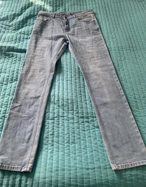 Parkzone licht blauwe jeans. Maat 32, Kleding | Heren, Spijkerbroeken en Jeans, Zo goed als nieuw, W32 (confectie 46) of kleiner