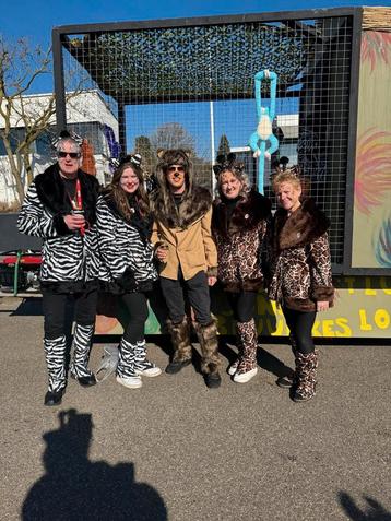 Loopgroep carnaval dierenpakken beschikbaar voor biedingen