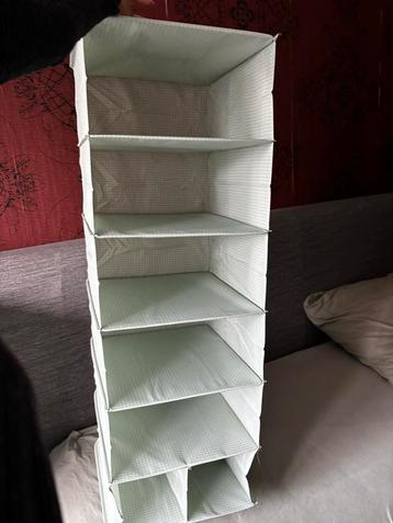 Hanging warderobe organizer beschikbaar voor biedingen