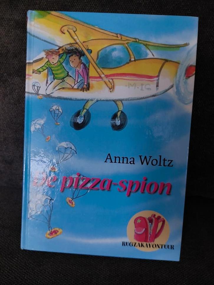 De Pizza-Spion - Anna Woltz, Boeken, Kinderboeken | Jeugd | onder 10 jaar, Gelezen, Fictie algemeen, Ophalen of Verzenden
