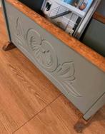 Mooie sidetable krantenbak bijzettafel lectuurbak, Huis en Inrichting, Woonaccessoires | Krantenbakken en Lectuurbakken, Ophalen