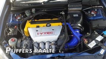 Motor van een Honda Integra beschikbaar voor biedingen