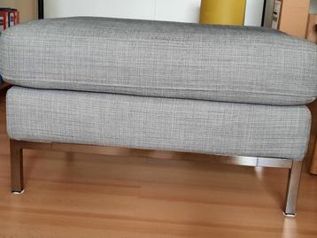 Hocker/poef lichtgrijs tinten 80x65x44(h) beschikbaar voor biedingen