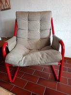Vintage rode buizenstoel, scandinavisch, Huis en Inrichting, Fauteuils, Ophalen, Gebruikt, Minder dan 75 cm, Scandinavisch