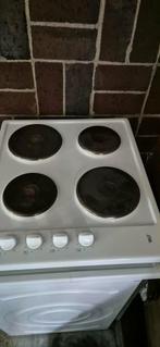 Etna Elektrisch Fornuis - 4 Kookzones, Gebruikt, Vrijstaand, Elektrisch, 4 kookzones