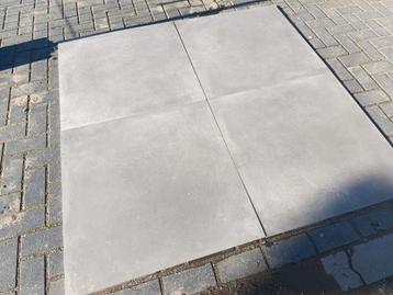 Stuntprijs 110m2 warm grijze keramische tegels 80x80x1 beschikbaar voor biedingen