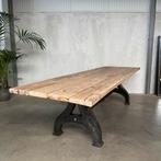 Industriële tafel, gietijzeren onderstel, oude tafel,, Ophalen
