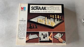 Schaakschool spel beschikbaar voor biedingen