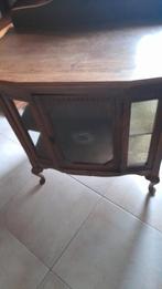 Mooi oud kastje, Ophalen