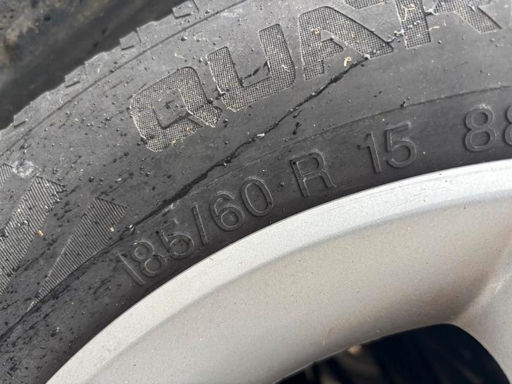 Orginele Velgen Set + Banden, Auto-onderdelen, Overige Auto-onderdelen, Suzuki, Gebruikt, Ophalen of Verzenden