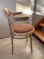 Thonet 233 Stoel - Vintage Tsjechisch Design, Huis en Inrichting, Ophalen, Gebruikt, Bruin, Eén