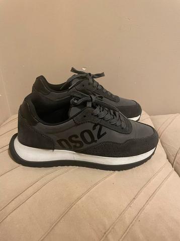 Dsquared Sneakers Grijs - Maat 40 beschikbaar voor biedingen