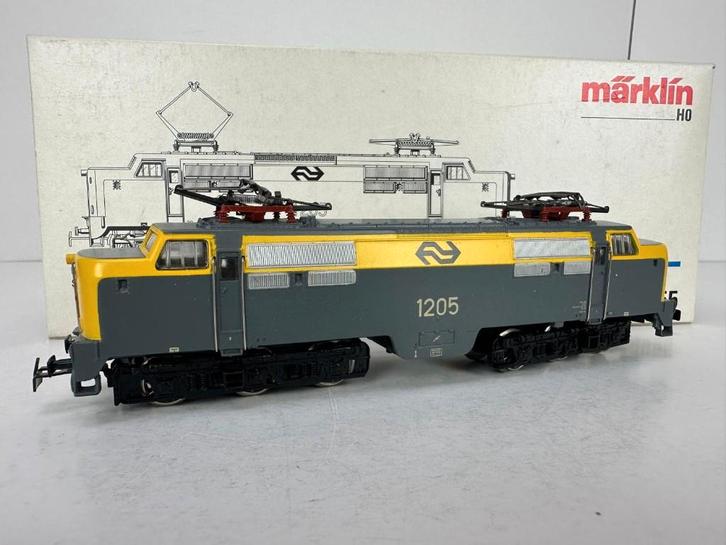 Märklin 3055 - Serie 1200 - Zo goed als nieuw!, Hobby en Vrije tijd, Modeltreinen | H0, Zo goed als nieuw, Locomotief, Wisselstroom