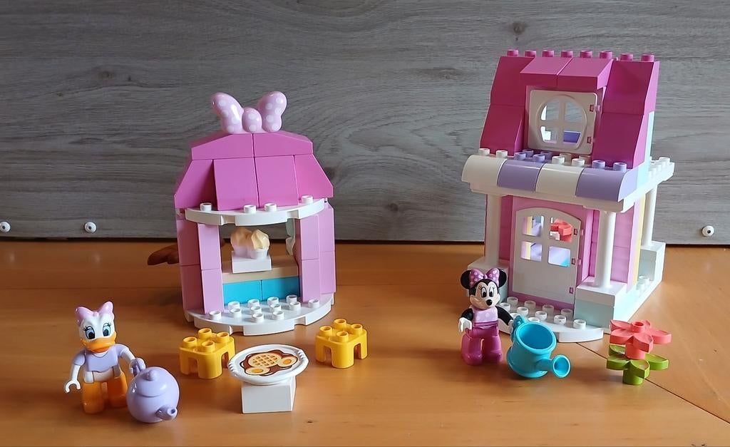 Duplo 10942 Minnie's huis en café, Ophalen of Verzenden, Zo goed als nieuw, Complete set, Duplo