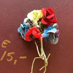 Broches van stof en kant uit 1930-1950 met de hand gemaakt, Overige materialen, 4 tot 7 cm, Gebruikt, Overige kleuren