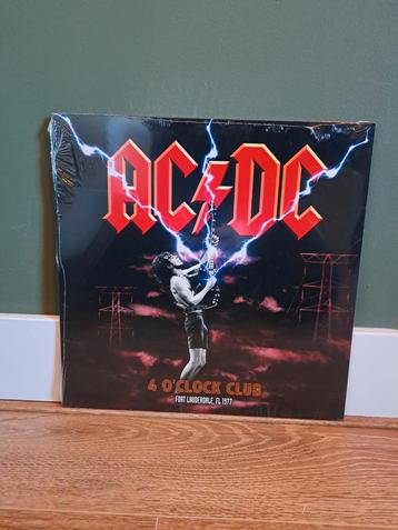 AC/DC - 4 O'Clock Club LP (1977) beschikbaar voor biedingen