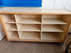 schilte kast op wielen, Huis en Inrichting, Kasten | Boekenkasten, Ophalen, Gebruikt