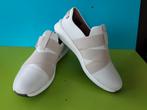 Nieuwe Dames schoenen  / Sneakers ( Clarks), Wit, Nieuw, Ophalen of Verzenden, Sneakers of Gympen