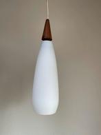 Mooie Vintage hanglamp van hout en opaline, jaren 50, Antiek en Kunst, Antiek | Lampen, Ophalen of Verzenden