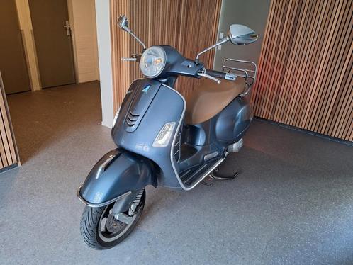 Vespa gts 300.  2018, Motoren, Motoren | Piaggio, Particulier, Scooter, 1 cilinder, Ophalen