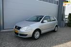 Volkswagen Polo 1.4-16V Optive 5 deurs Airco Apk 22-05-2026, Voorwielaandrijving, Stof, Gebruikt, 4 cilinders