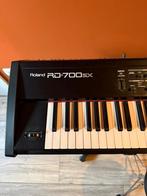 Roland RD-700SX Stage Piano te koop – inclusief accessoires, Muziek en Instrumenten, Ophalen, Zwart, Digitaal, Zo goed als nieuw
