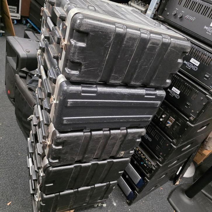 FLIGHTCASES   4HE   19 inch voor en achterdeksel, Muziek en Instrumenten, Behuizingen en Koffers, Gebruikt, Overige instrumenten