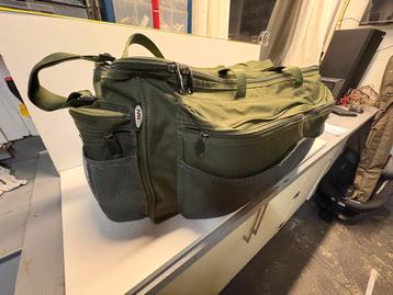 Karper Carryall large beschikbaar voor biedingen