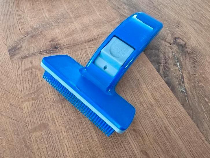 Dierenborstel blauw hond (of kat), Dieren en Toebehoren, Honden-accessoires, Nieuw, Ophalen of Verzenden