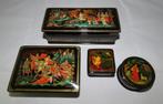 Russische beschilderde lak dozen, Palekh, 5x, Antiek en Kunst, Kunst | Niet-Westerse kunst, Verzenden